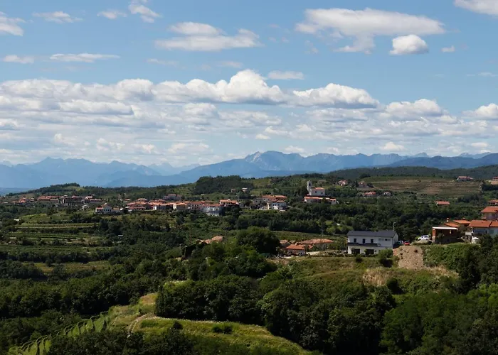 Vinoteka Brda Apartment Smartno